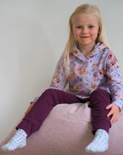 Lataa kuva Galleria-katseluun, Lasten kotimainen huppari laadukkaasta kankaasta.