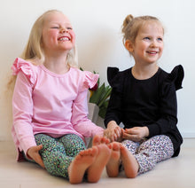Lataa kuva Galleria-katseluun, Kotimaiset lastenvaatteet Wilkas verkkokaupasta!